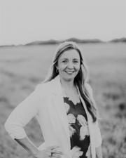 Elaine Nelson